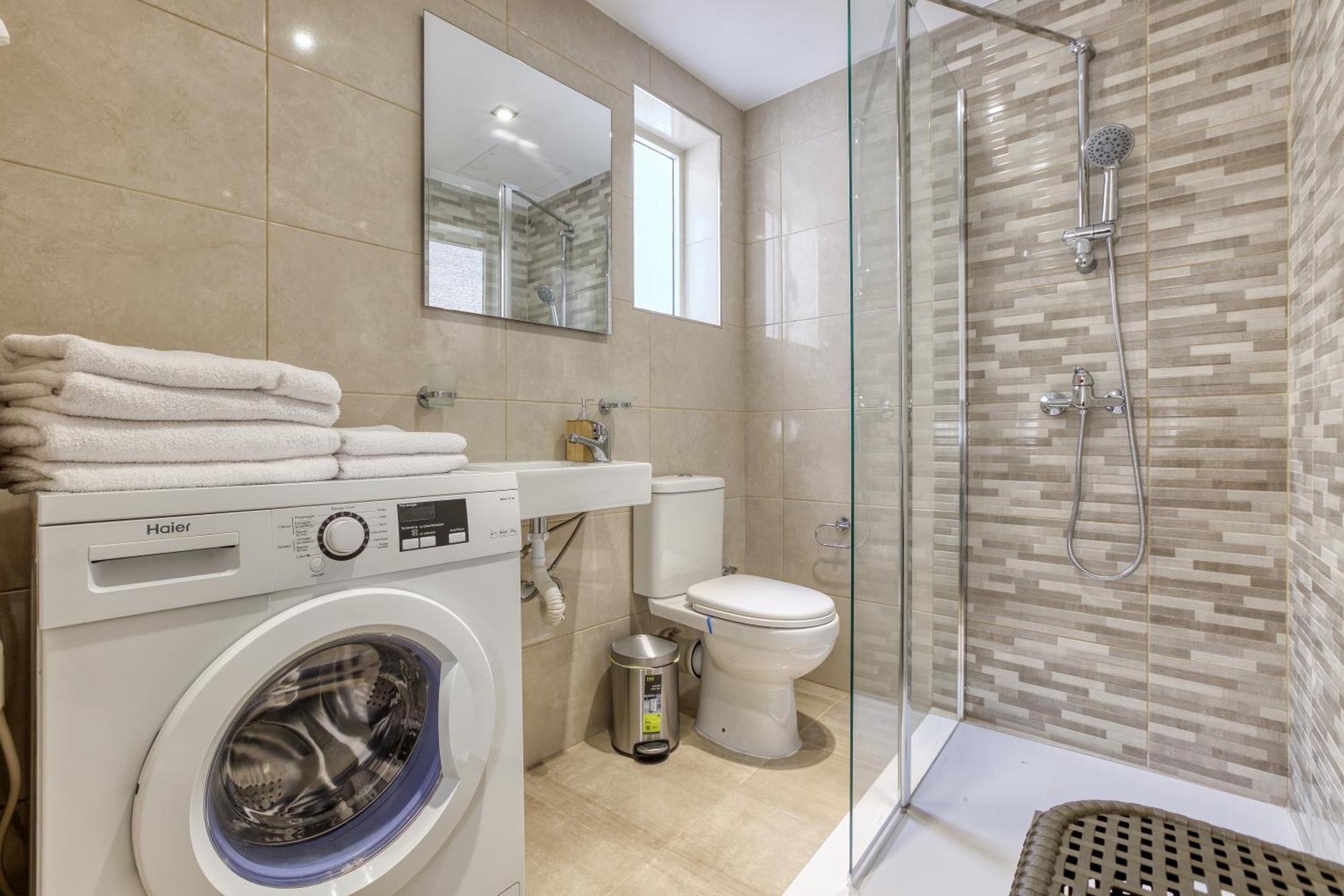 Stylish Valletta Suites ภายนอก รูปภาพ
